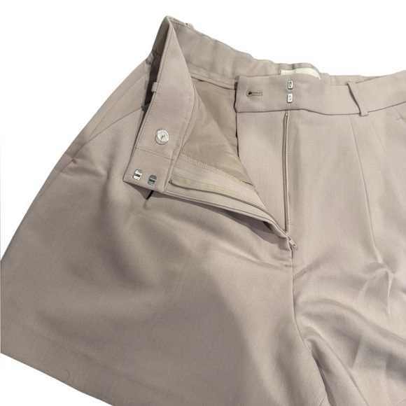 Abercrombie & Fitch Curve Love Sloane Tailored Short - Light Taupe - Picture 8 of 13